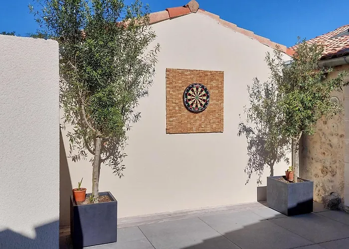 Superbe Maison Avec Piscine 別荘 *